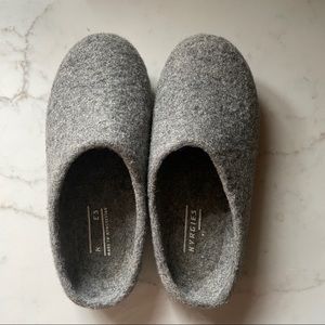 Kyrgies Classic Wool Slippers